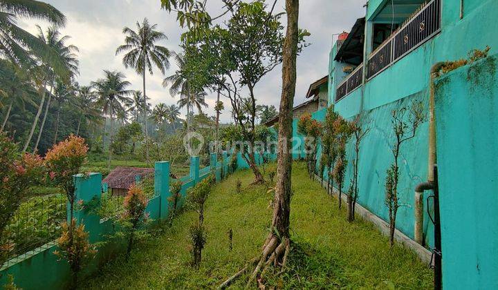 Rumah Bagus Ala Villa view Gunung Gede dan Gunung Pangrango, halaman Luas SHM Bagus Timur 2