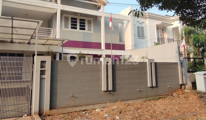 Disewakan rumah siap huni, akses mudah, jalan lebar muat 3 mobil, lokasi tenang 2