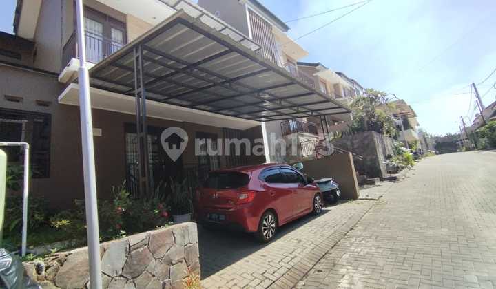 Dijual Rumah Sipa Huni di Pesona Bali Ciwaruga Bandung.