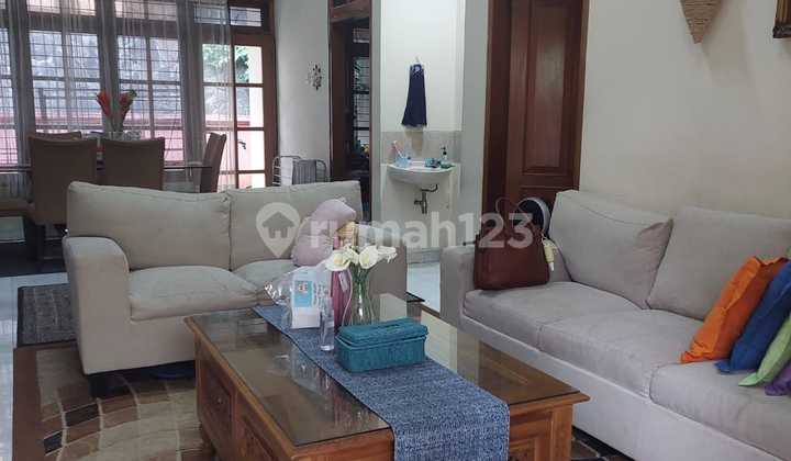 Rumah 1 Lantai di Komplek Dosen Unpad Cigadung Bandung. Rumah 1 Lantai di Komplek Dosen Unpad Cigadung Bandung.