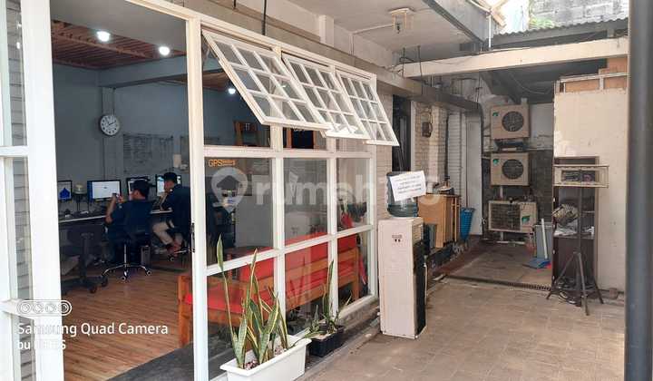 Rumah Mainroad Supratman dekat Gedung Sate Bandung, 2