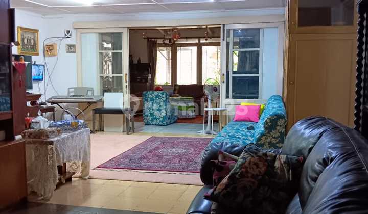 Beautiful House in Sayap Dago Bandung 2