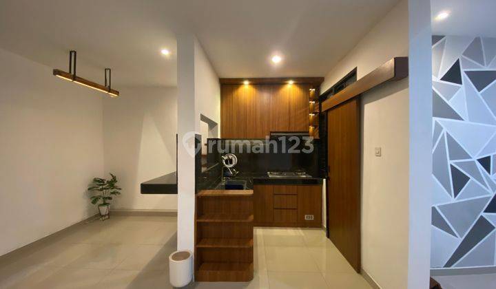 Rumah cantik di hillside area Kolonel Masturi Cimahi. 1