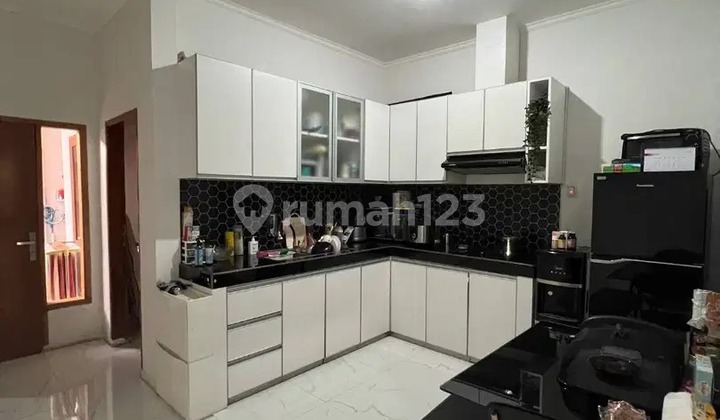 Dijual Rumah Siap huni di Bukit Sariwangi Bandung. Dijual Rumah Siap huni di Bukit Sariwangi Bandung.