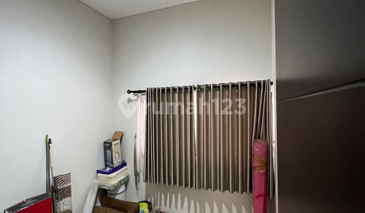 Rumah View Danau Cantik Di Vanyapark Bsd City  2