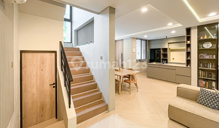 Nice Furnished House at Serenade Lake, Gading Serpong 2