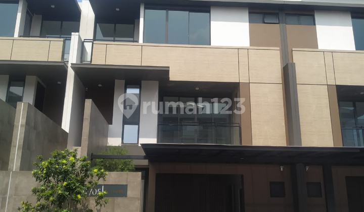  Rumah Mewah  3 Lantai di Kiyomi The Zora, BSD