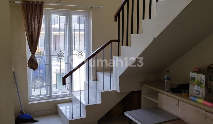  Rumah 2 Lantai  di Bukit golf cibubur, Cibubur 2