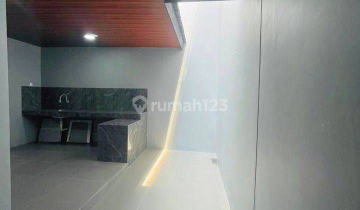  Rumah 2 Lantai  Di Eminent Bsd City Tangerang 2