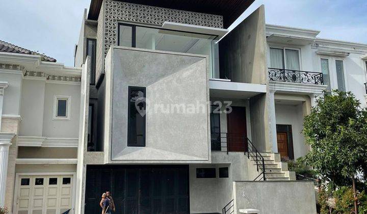 Brand New Rumah Semi Furnished 3 Lantai Include Lift 1