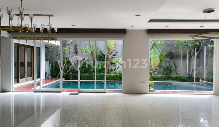 Rumah Mewah Privat Pool Di Bukit Golf Teracce Bsd