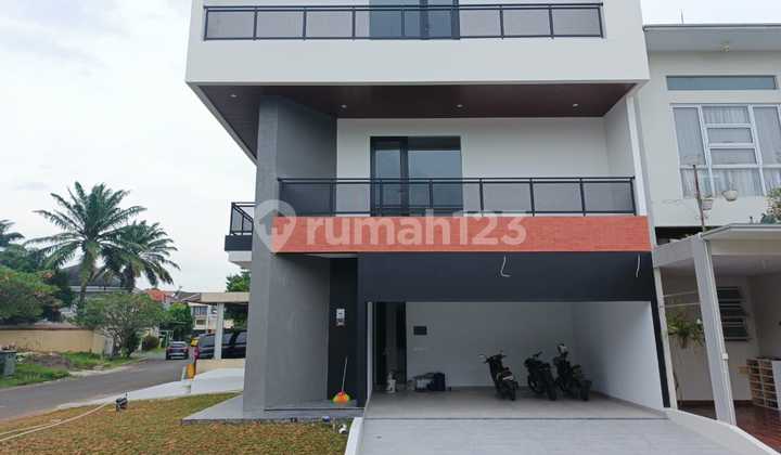 New Home With Private Lift In Alam Sutera