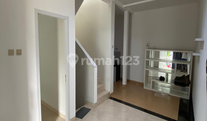  Rumah 2 Lantai Bagus Di Graha Raya Tangerang Selatan 2