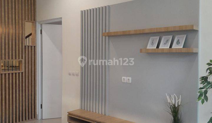 Rumah Dua Lantai Area Strategis Dekat CBD 7
