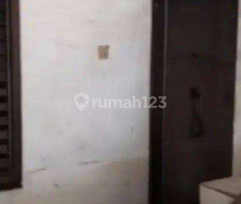MURAH! Disewakan Ruko Raya Simogunung 3 Lantai 3