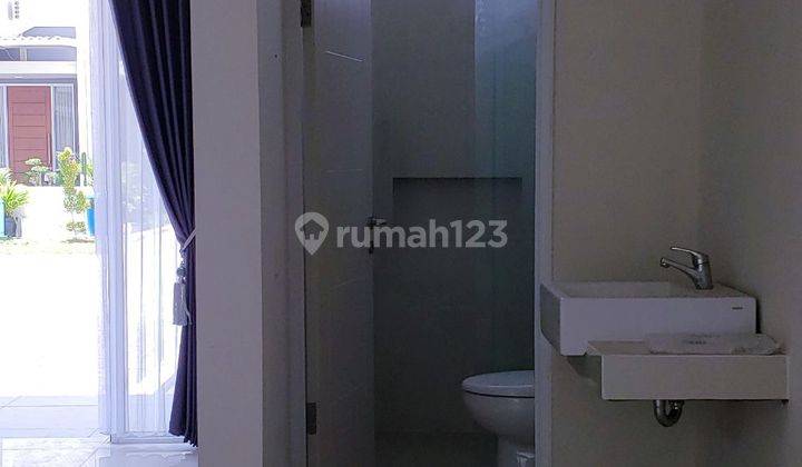 Disewakan! Rumah 2 Lantai Central Park Juanda Semi Furnished 8
