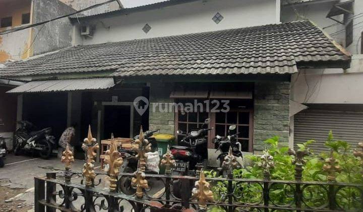 Rumah Minimalis 2 Lantai di Pejompongan Jakarta Pusat  1