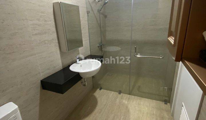 Rumah Semi Furnished Baru SHM - Sertifikat Hak Milik di Kebayoran Residence , Sektor 7-Bintaro 2