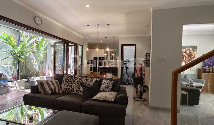 Nice Semi-Furnished House in Bintaro, South Tangerang