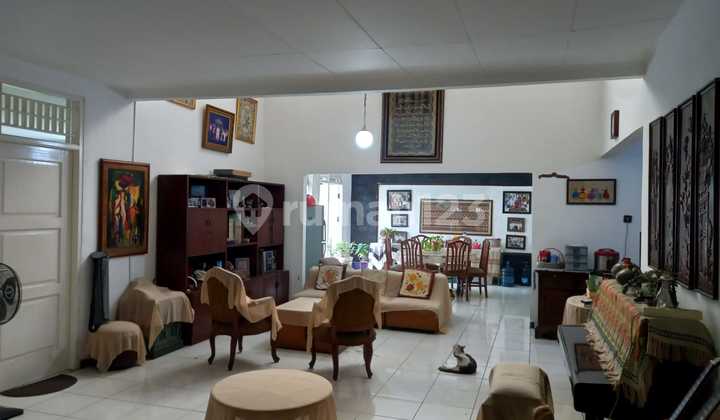 Rumah Sektor 9-Bintaro, Tangerang Selatan