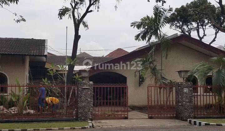 RUMAH HOOK STRATEGIS JEMURSARI SURABAYA 1