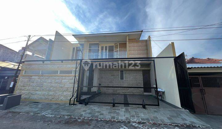 Dijual Rumah Mewah Modern Klampis Anom Surabya 1