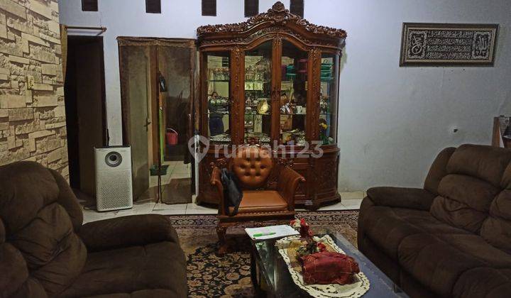 Rumah Posisi Hook 1.5 Lantai di Taman Kopo Katapang 1