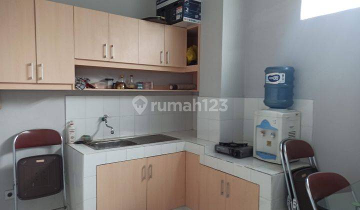 Gudang Bonus Kantor di Melong Raya 7