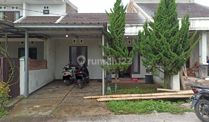 Rumah Kosong Siap Huni Ada Halaman Belakang di Gading Tutuka 1 1