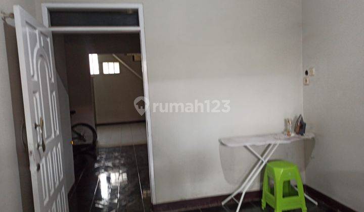 Rumah Terawat, Dekat Ke Pusat Kota di Taman Holis Indah 1 2