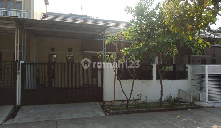 Rumah Minimalis Kondisi Bangunan Terawat di Taman Kopo Katapang 1