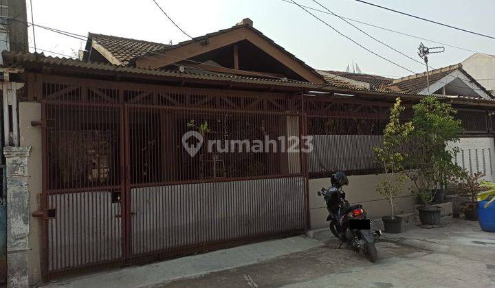 Rumah Aman Dan Nyaman di Taman Kopo Indah 1 1