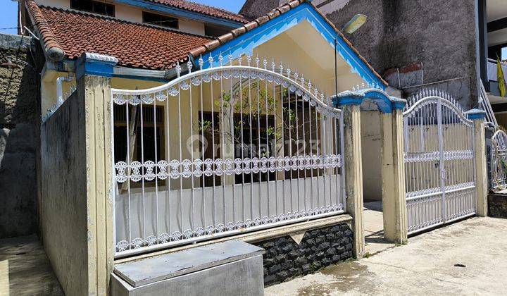 Rumah Terawat Tanpa Perlu Renovasi di Cicukang Mekar Raya 1