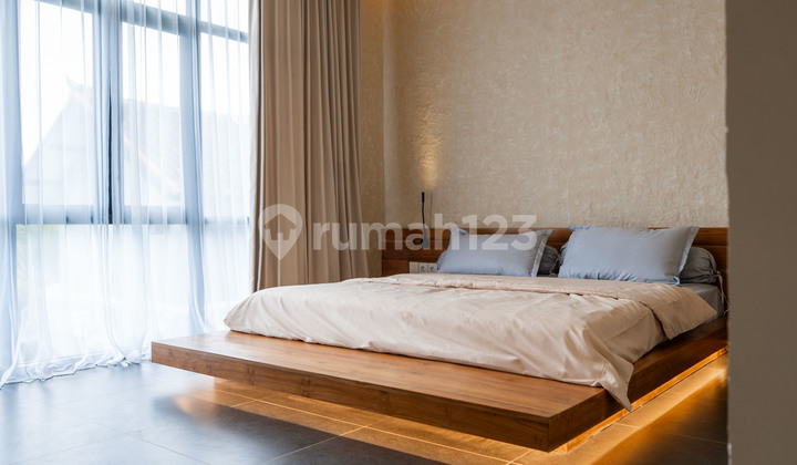 For Sale Tropical Villa 3 Bedrooms Pecatu - Bali