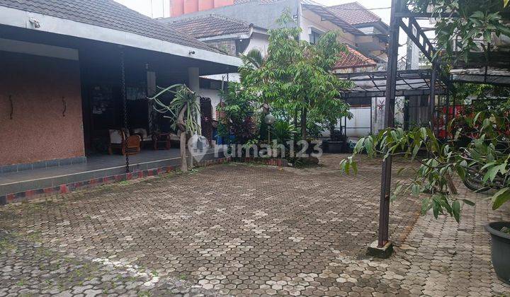 Rumah lokasi strategis, untuk hunian atau bisnis, di Jalan Utama - Supratman 80 Bandung 2