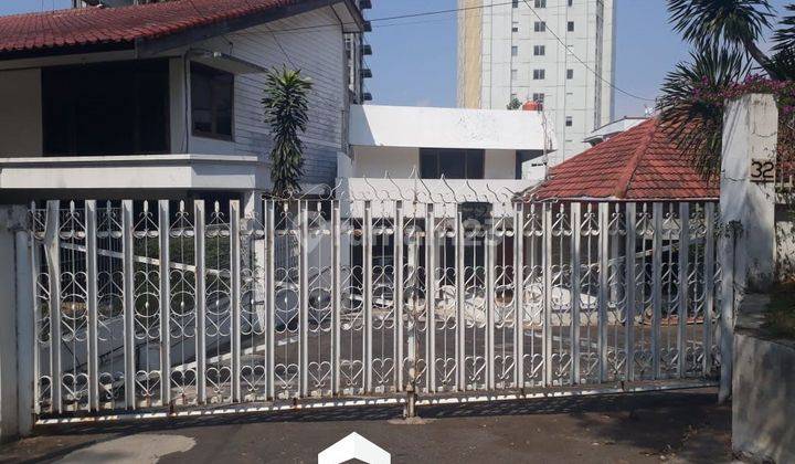 Rumah Besar Pinggir Jalan Raya Diponegoro Siranda Semarang 2