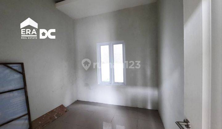 Rumah Konstruksi 2 Lantai Daerah Perkampungan Asri di Argomulyo 8