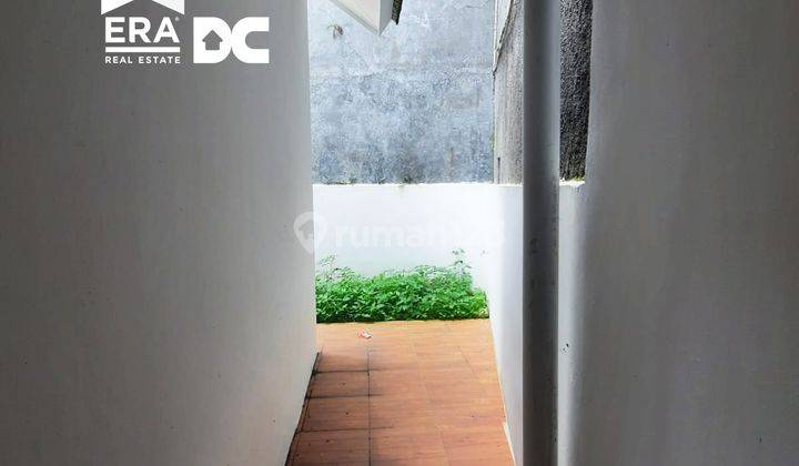 Rumah Konstruksi 2 Lantai Daerah Perkampungan Asri di Argomulyo 12