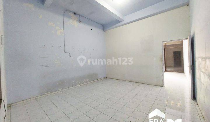 Ruang Usaha Pinggir Jalan Raya Dekat Candigolf Candisari Semarang 11