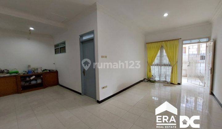 Rumah Semi Furnished Siap Huni Dekat Kampus Udinus Semarang Utara 1