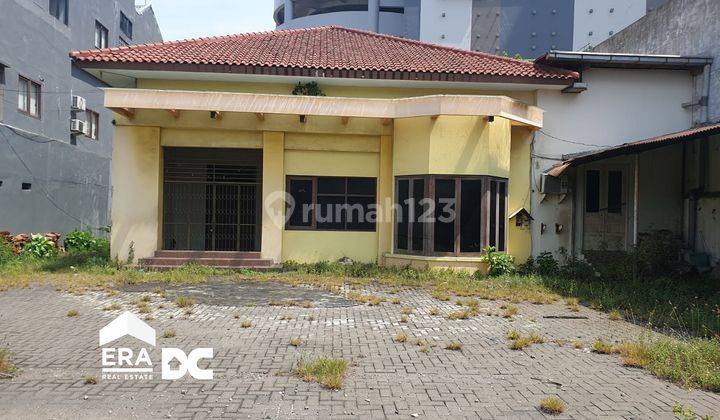 Gudang Tengah Kota Ada Kantor Luas di Imam Bonjol Semarang Utara