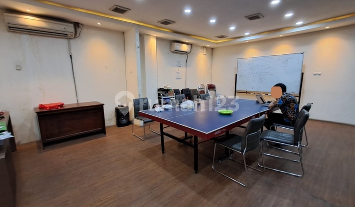 Ruko Ada Gudang Siap Pakai di Abdul Rahman Saleh Manyaran