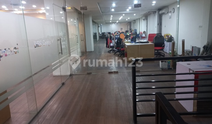 Ruko Ada Gudang Siap Pakai di Abdul Rahman Saleh Manyaran 2