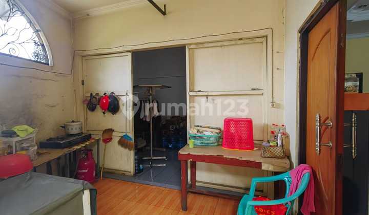 FOR SALE Commercial Space With 2-Story House Suitable for Residence and Business in Syeh Jangkung, Pati