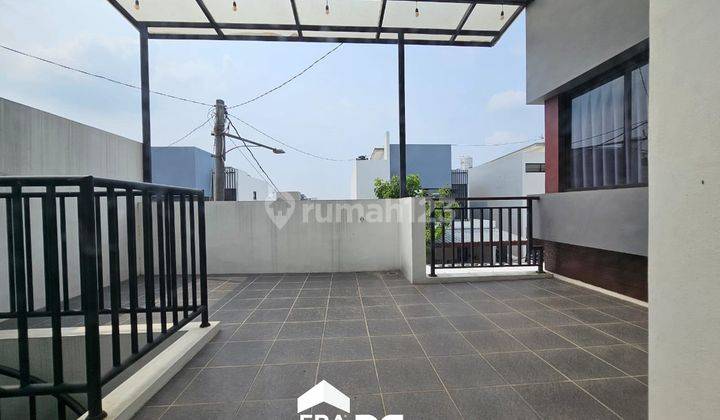 Rumah Mewah Furnished di Perum Elite Wijaya Royal Residence Bae  2