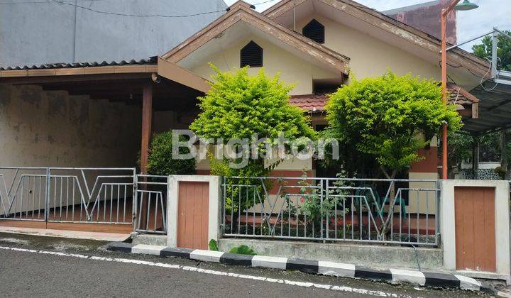 RUMAH HOOK FULL FURNISHED SELANGKAH KE UNIVERSITAS MUHAMMADIYAH MALANG 1