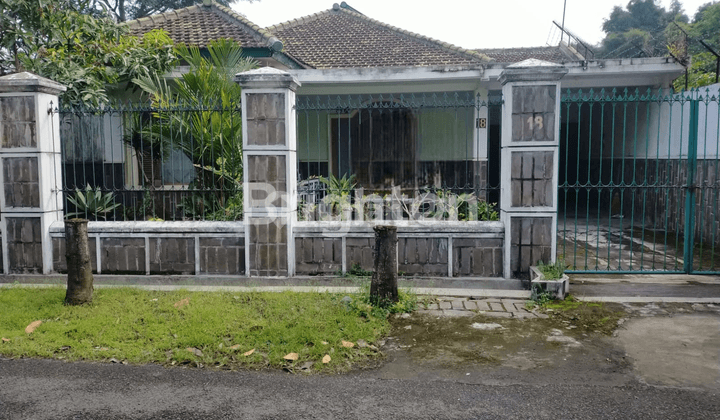 RUMAH JALAN BUNGA-BUNGA DEKAT JALAN KALPATARU & SOEKARNO HATTA, MALANG  1