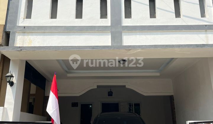 Rumah di Taman Mediterania di Daerah Taman Sareal Bogor Rumah di Taman Mediterania di Daerah Taman Sareal Bogor