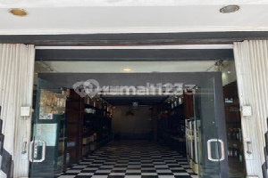 Ruko 3 Lantai Strategis di Tebet Jakarta Selatan Ruko 3 Lantai Strategis di Tebet Jakarta Selatan