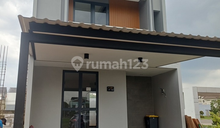 Dijual Rumah Siap Huni 2 Lantai Dekat Grand Wisata Bekasi Dijual Rumah Siap Huni 2 Lantai Dekat Grand Wisata Bekasi